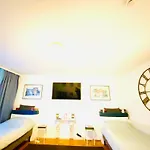 Welcome To Messe!-two-bedroom Apartment&balcony *