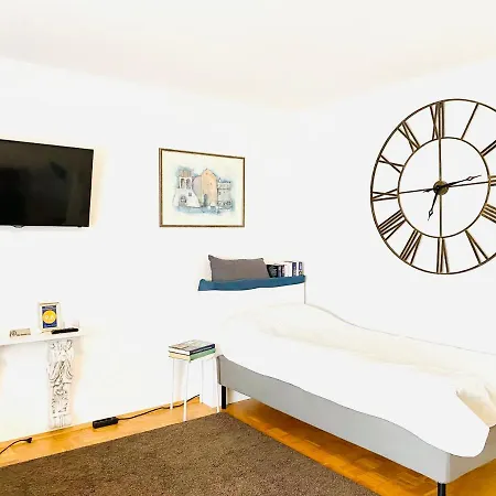 Apartment Welcome To Messe!-two-bedroom Apartment&balcony