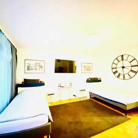 Welcome To Messe!-two-bedroom Apartment&balcony * Hannover