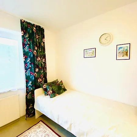 Welcome To Messe!-two-bedroom Apartment&balcony Hanóver